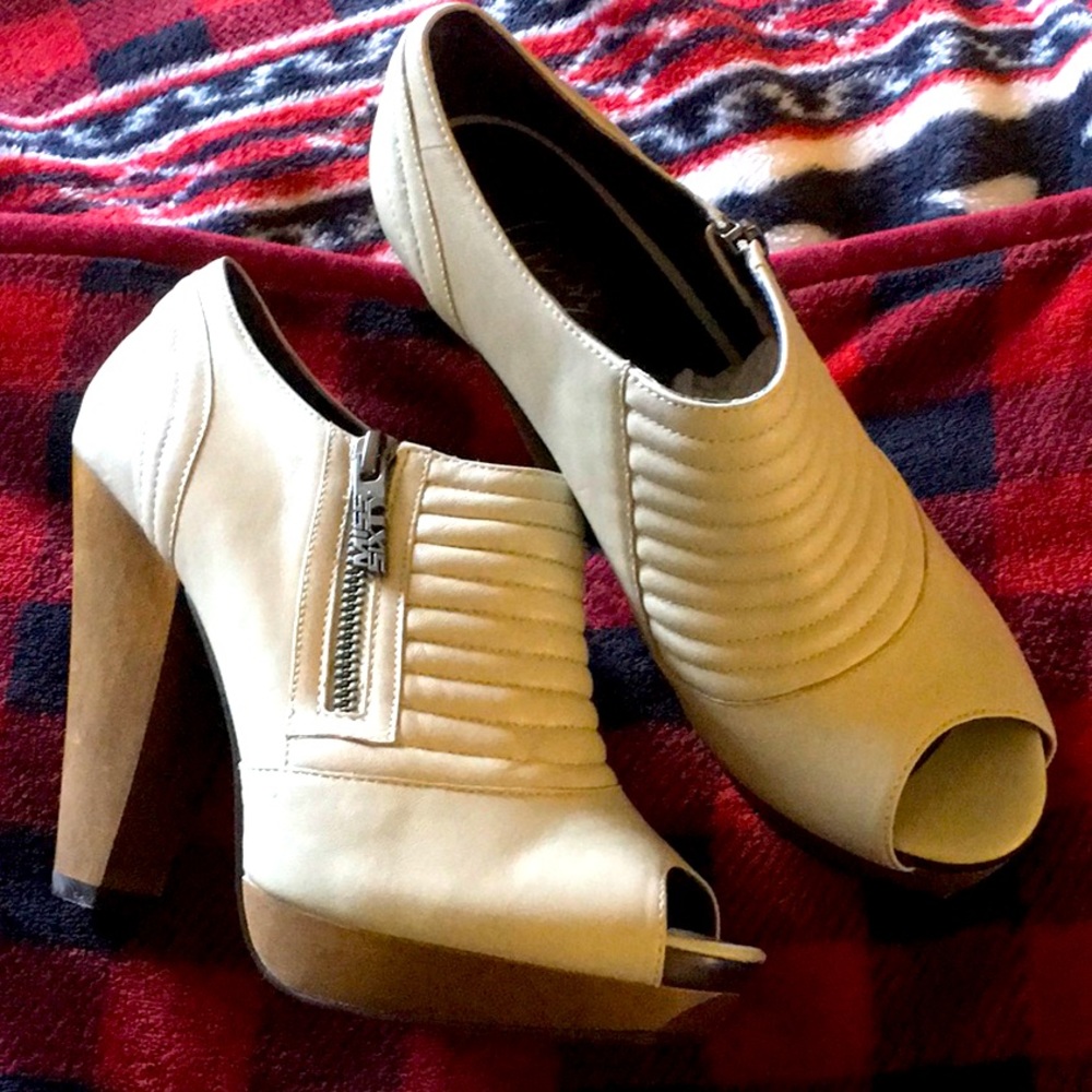 Miss sixty platforms sz 37.5 NEW
